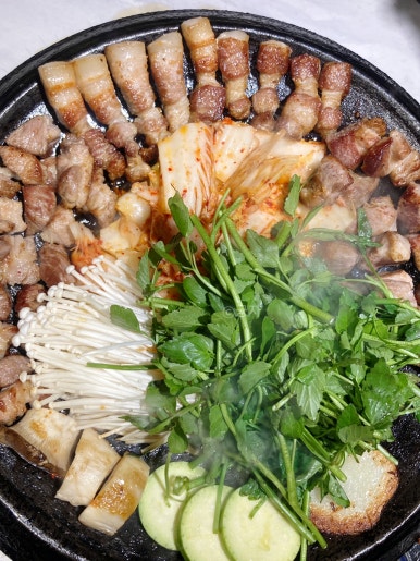 무쇠뚝삼겹은행 이미지