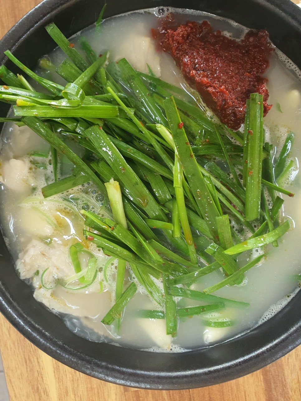 맛돼지국밥 이미지