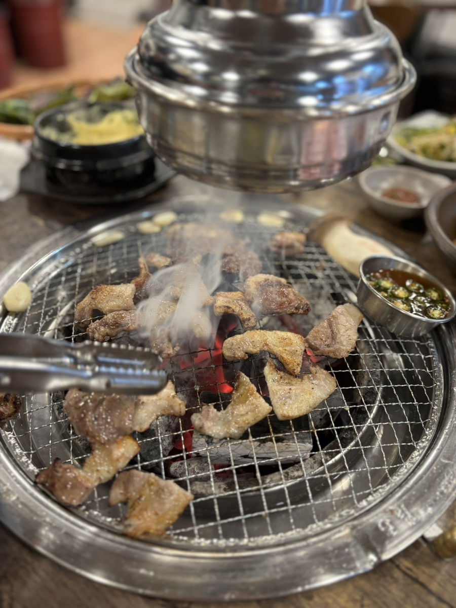 약돌참숯뒷고기 이미지