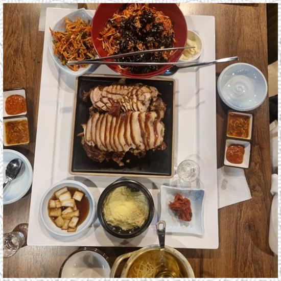 동네맛집족발 이미지