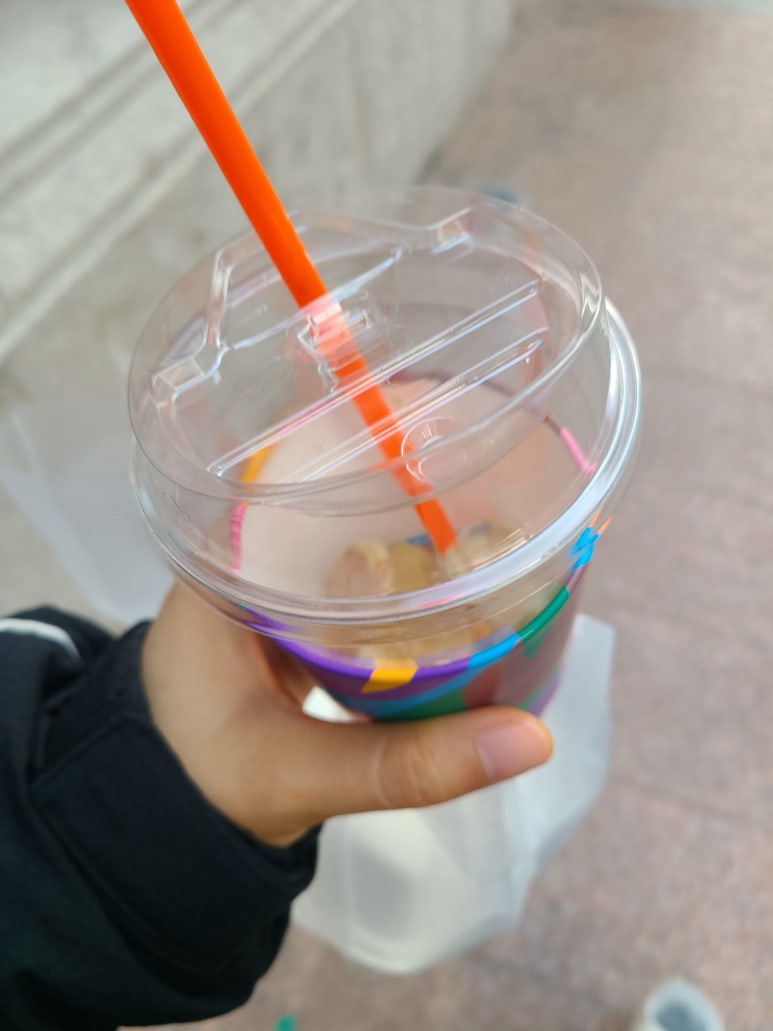 에스터스명보아트홀점 이미지