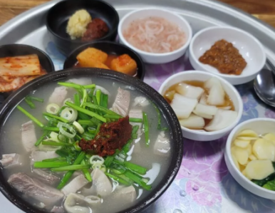 팔도돼지국밥 이미지