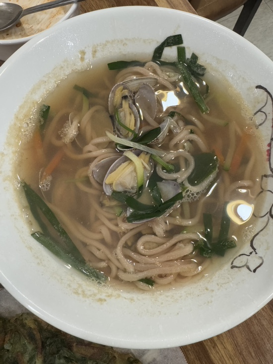백년초바지락칼국수 이미지