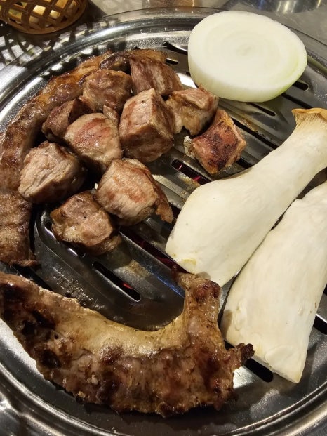 통통숯불돼지 이미지