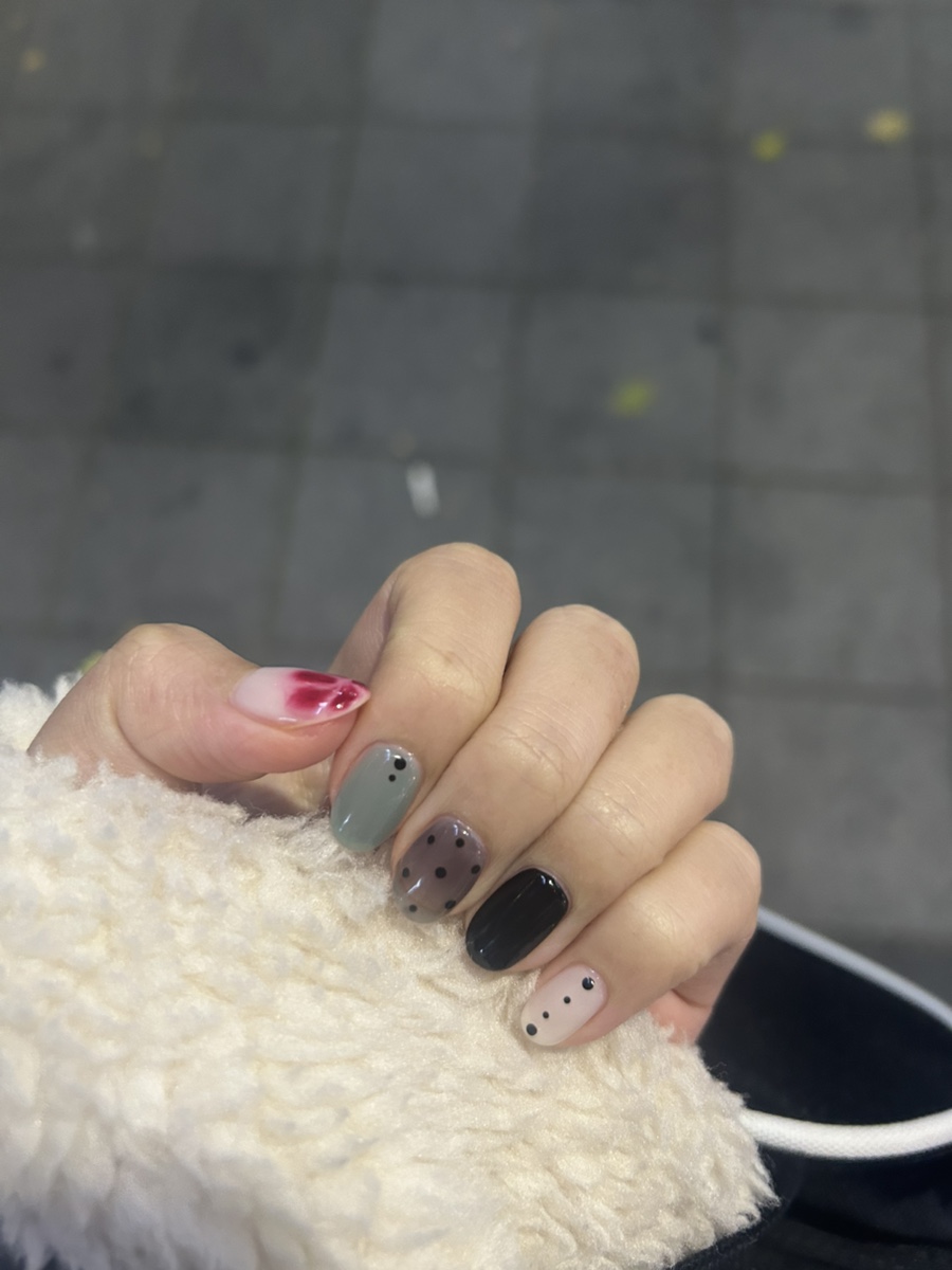 지으니네일 이미지