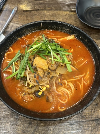 현짬뽕 이미지