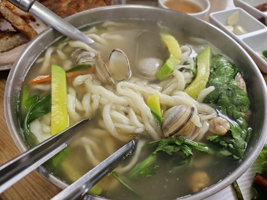 신선칼국수 이미지