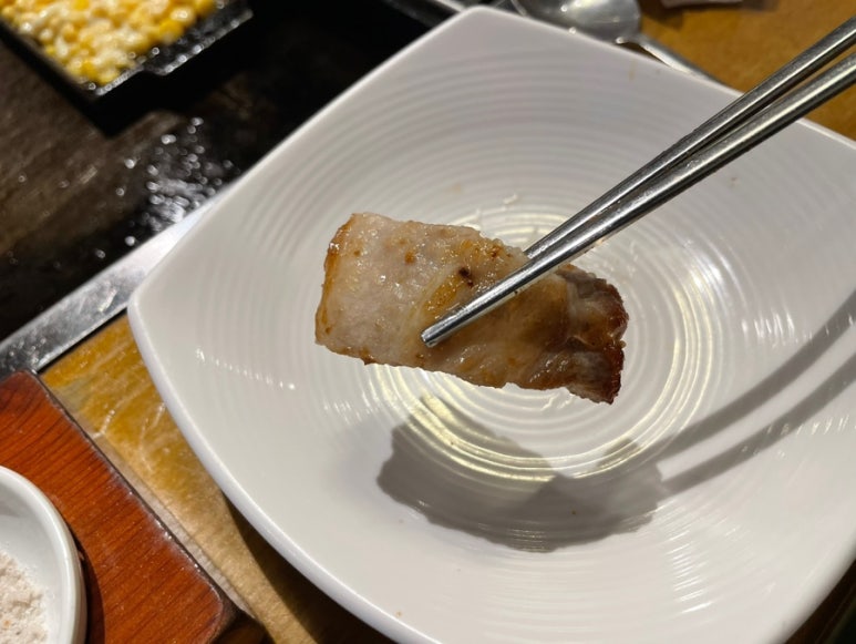 진품고기식당 이미지