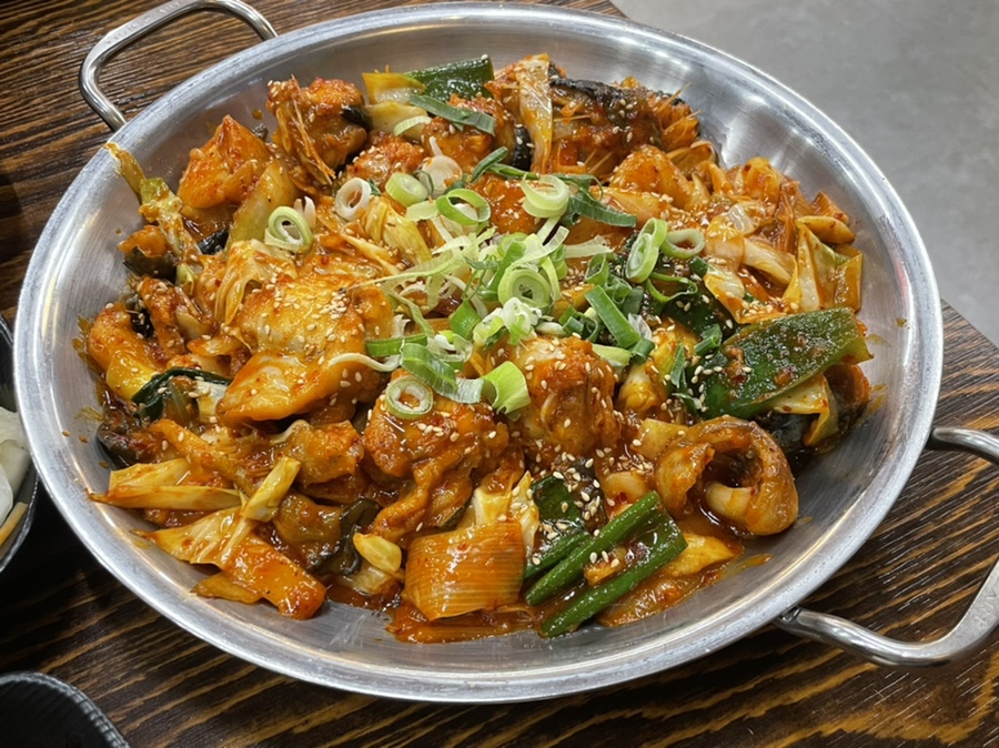 섬집칼국수아구불고기 이미지