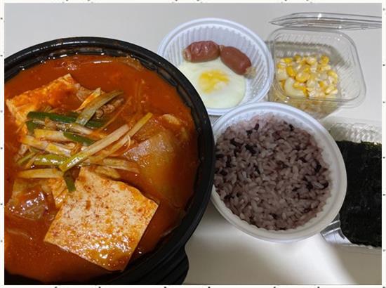 김치찜에 진심 이미지