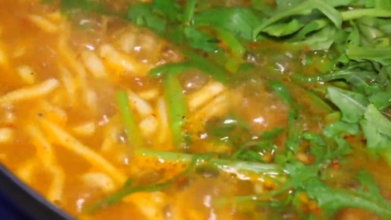 어탕칼국수 이미지