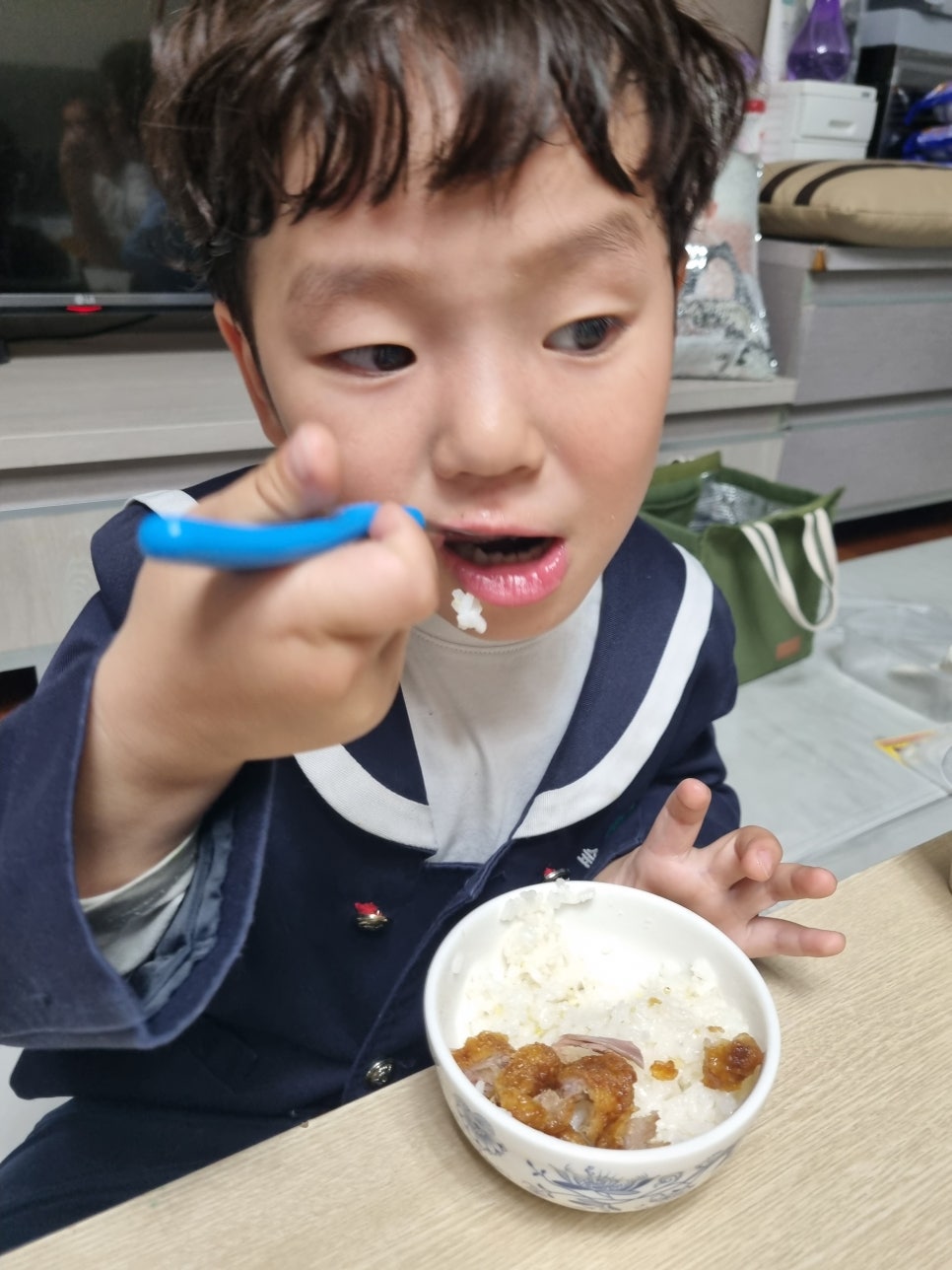 오리날개튀김빵빵오리 이미지