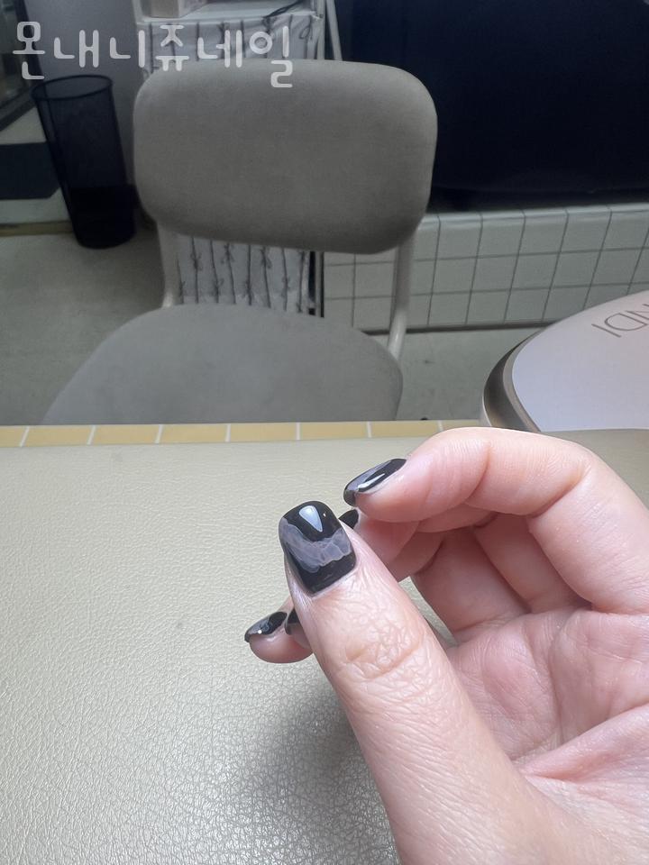 몬내니쥬네일 이미지