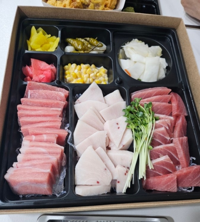 애꾸눈해적단참치정육점포차 이미지