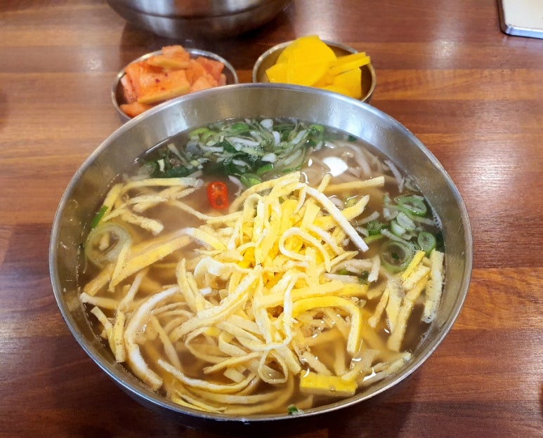 따봉칼국수 이미지