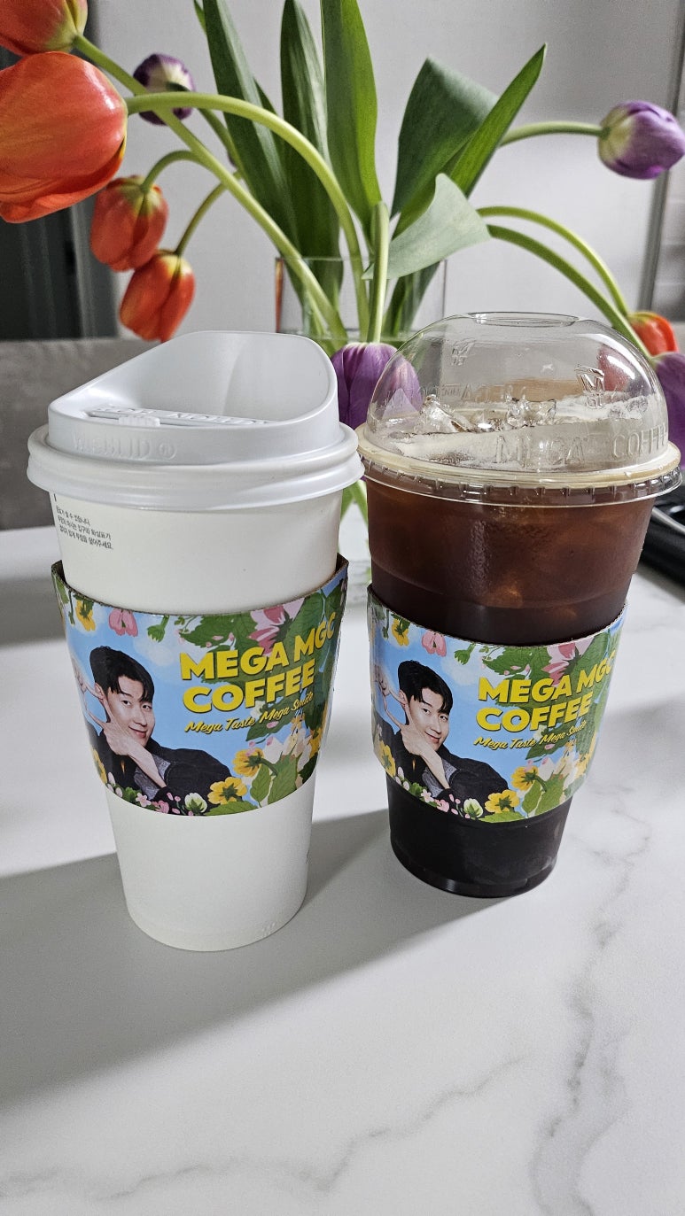 메가커피 이미지