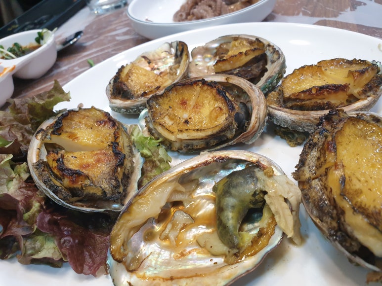 봄이 식당 이미지