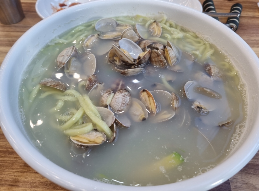 섬나루바지락칼국수 이미지