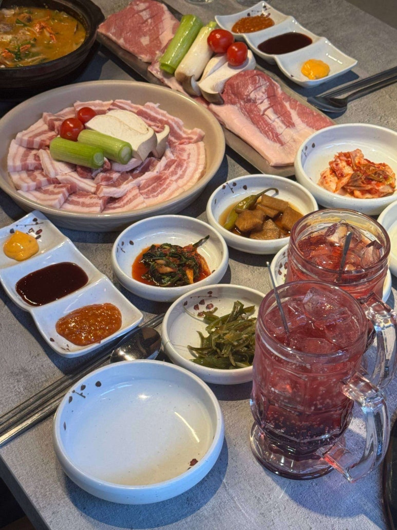 봉황돼지집 이미지