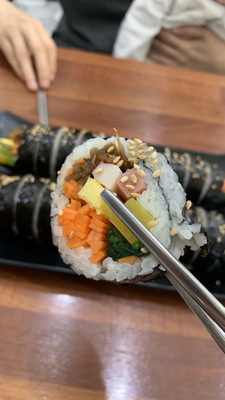 기봉이김밥 이미지