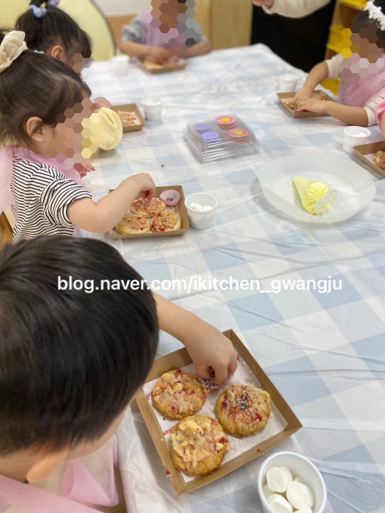 어등초등학교 이미지