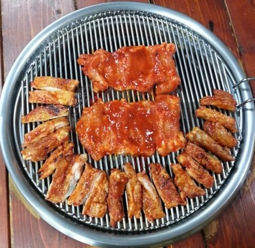 옛날닭곰탕닭발 이미지