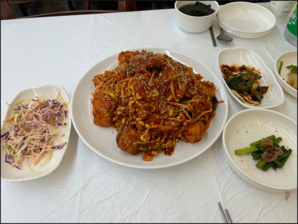 서해아구동해밀면 이미지