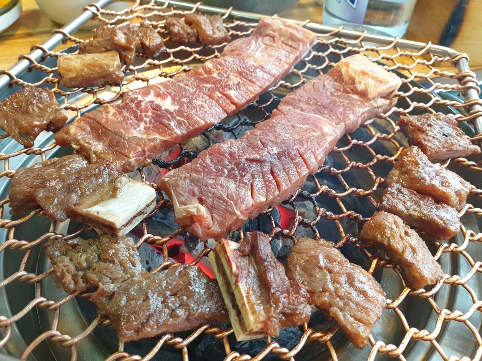 홀인원참숯갈비 이미지