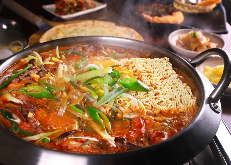 찌개집 이미지