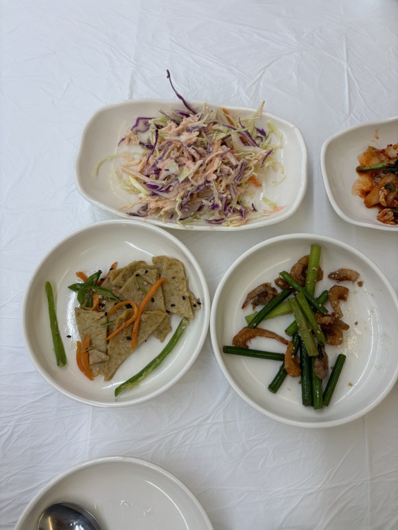 서해아구동해밀면 이미지