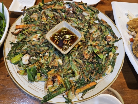 닭이 맛있는집 술통 이미지