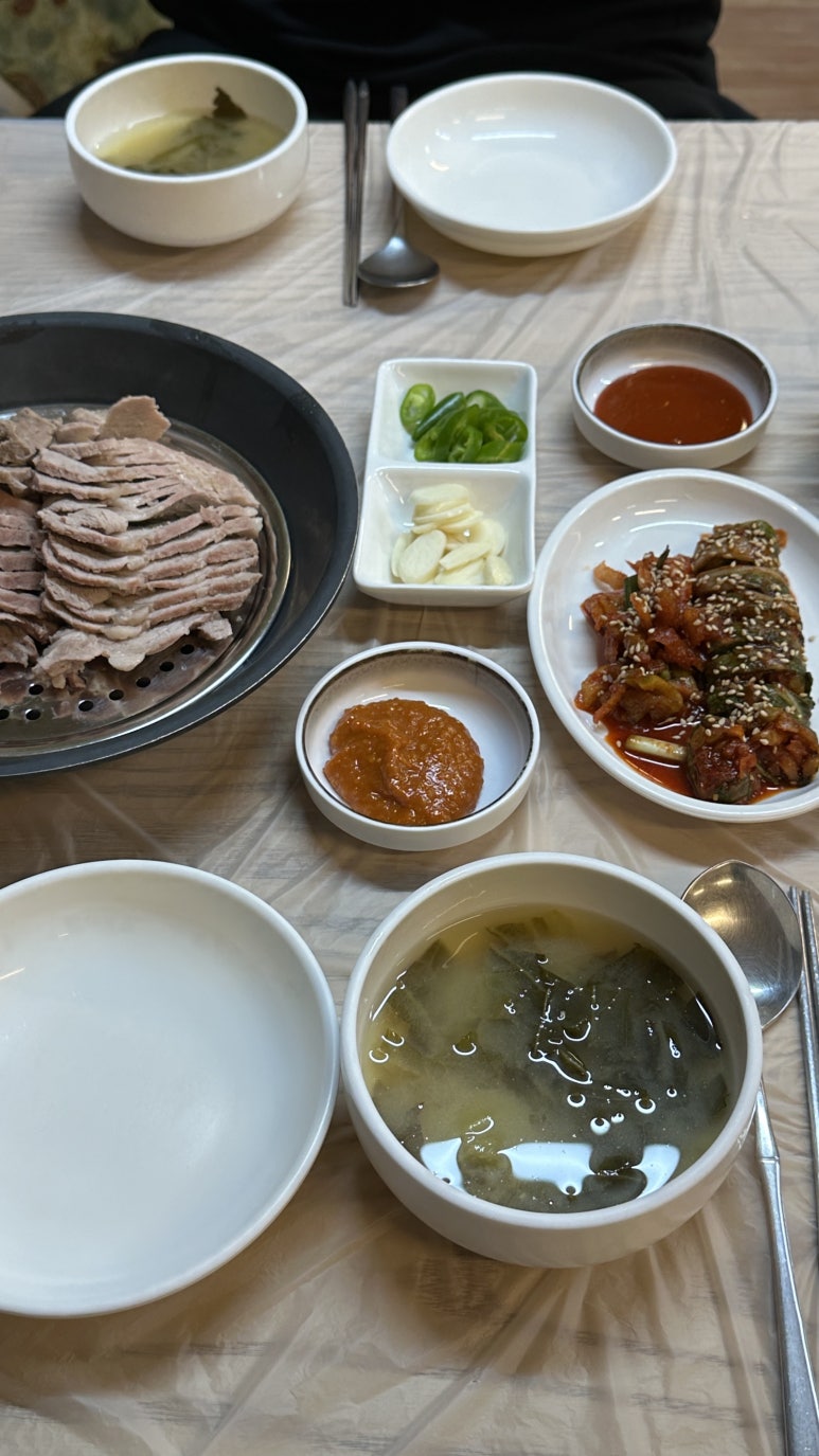 탐라왕족발 이미지