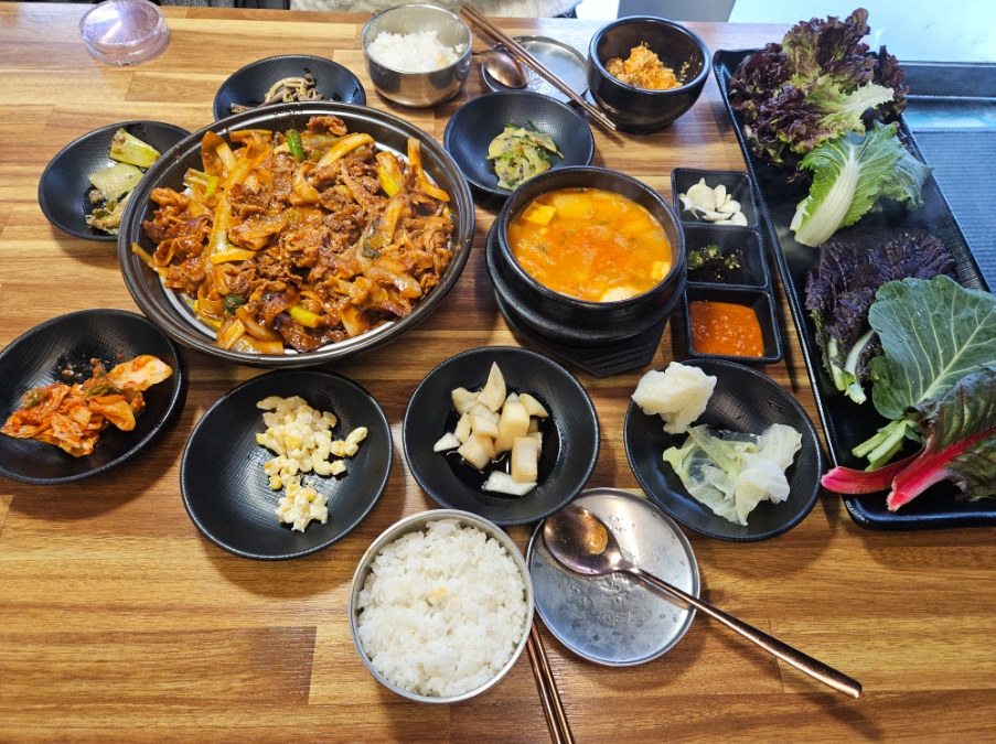 또바기쌈밥 이미지