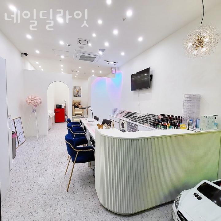네일 딜라잇 이미지