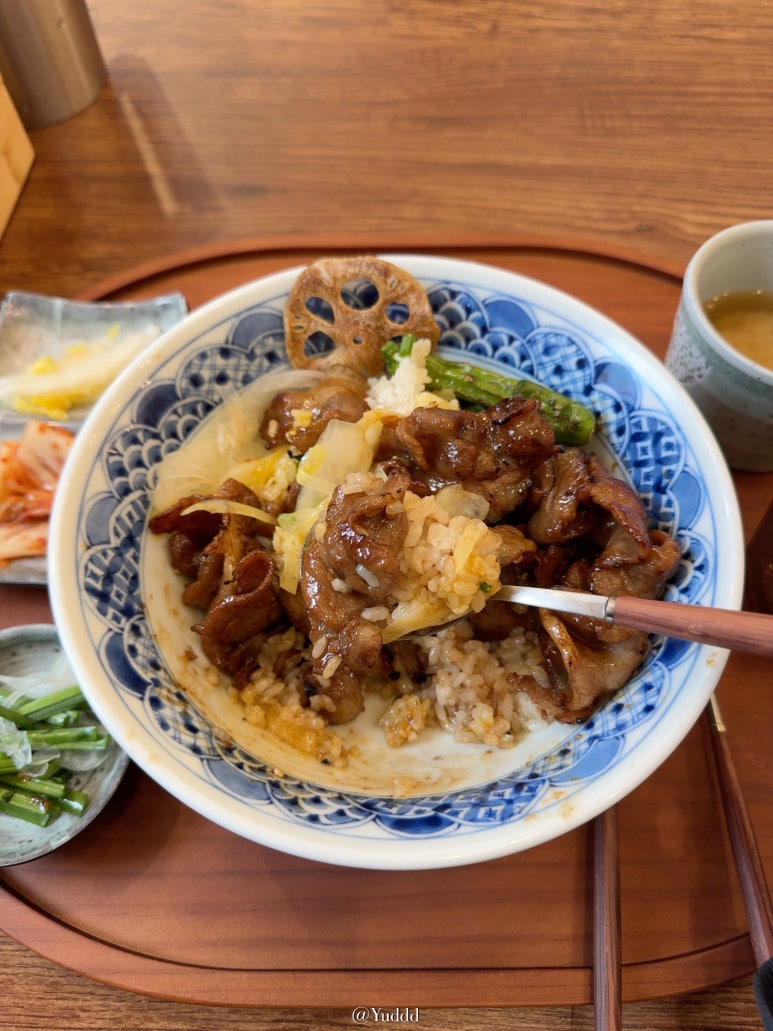 세컨테이블 사진 8