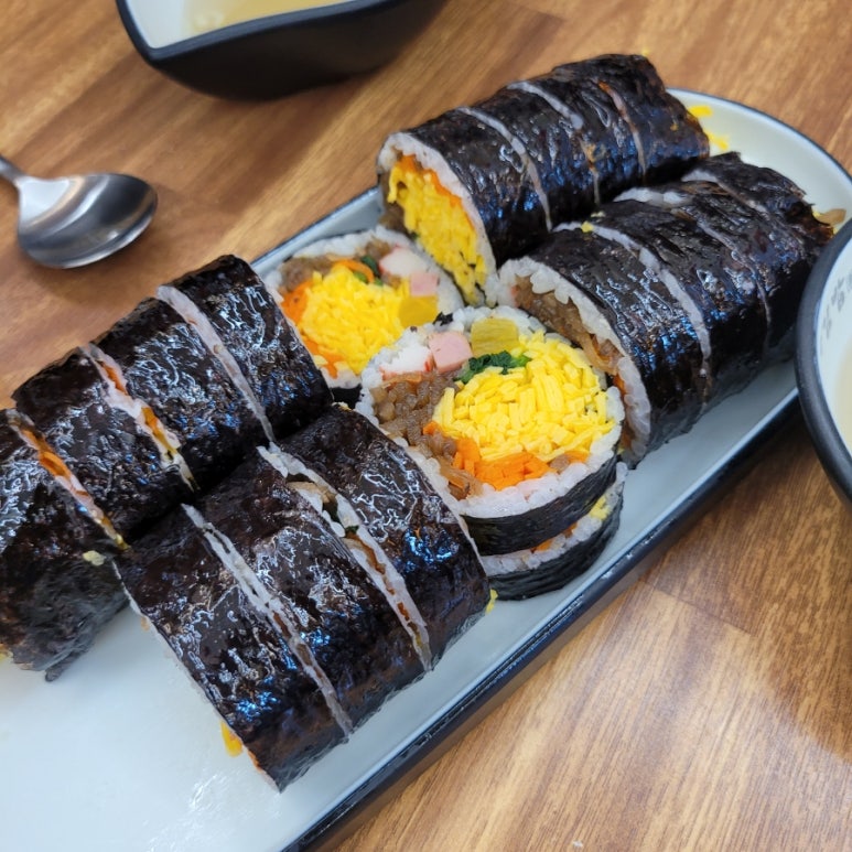 본좌김밥 이미지