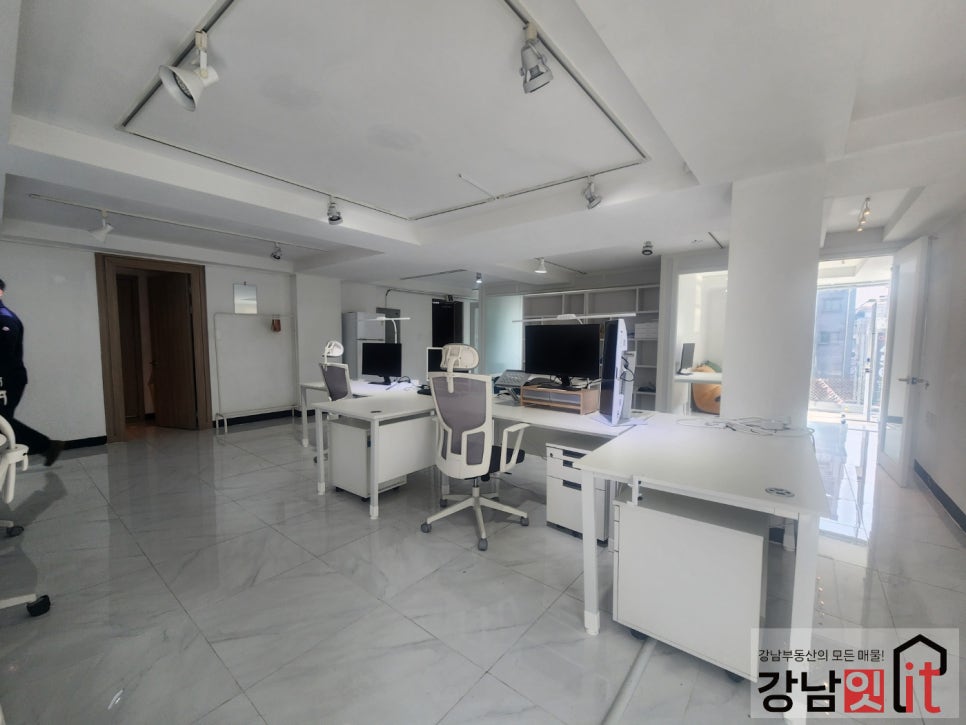 와이엔케이 이미지