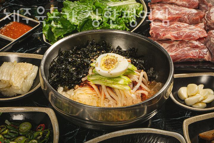 육돈가 이미지
