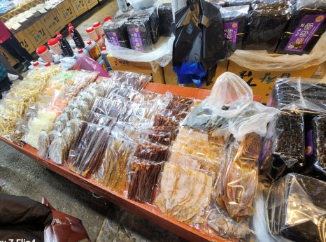 육자매젓갈 이미지