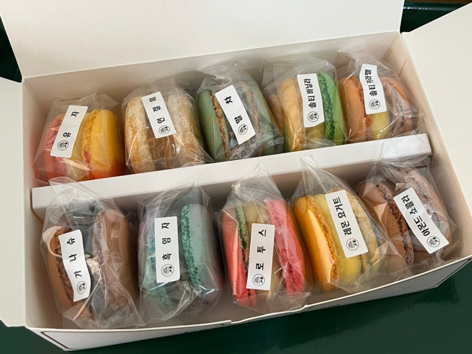 다나커피 앤 마카롱 이미지