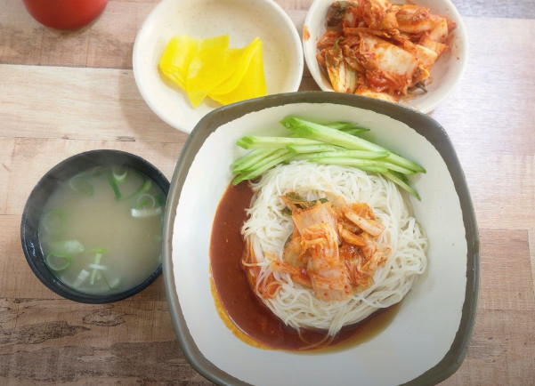 큰동네국수 이미지