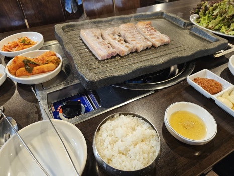오돈오리삼겹 이미지