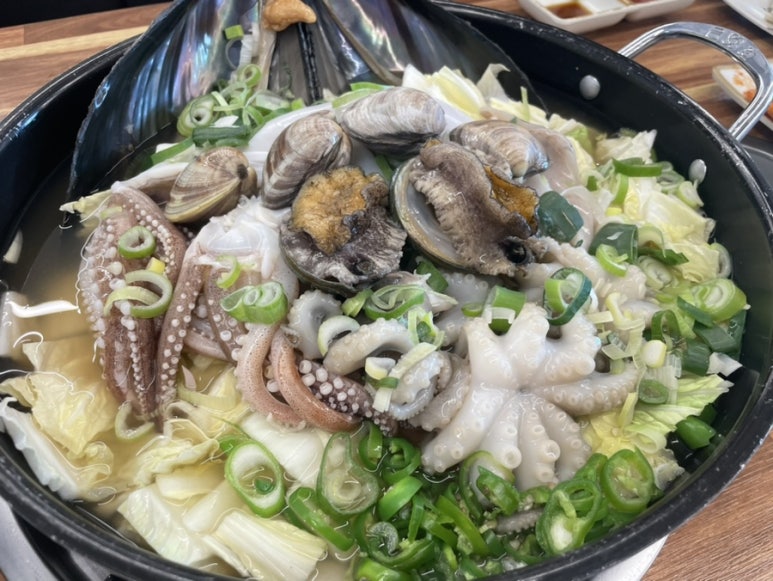 칠곡해물손칼국수 공도점 이미지