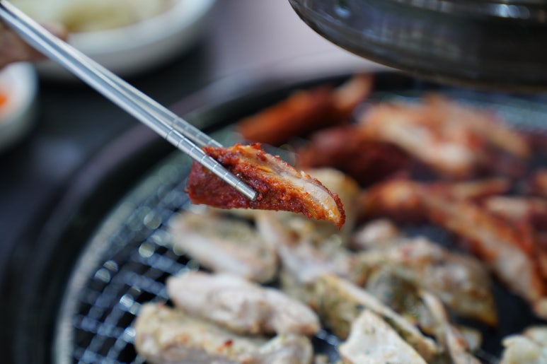 명물숯불닭갈비 이미지