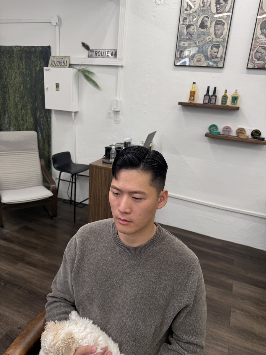 와일드웨스트바버샵 이미지