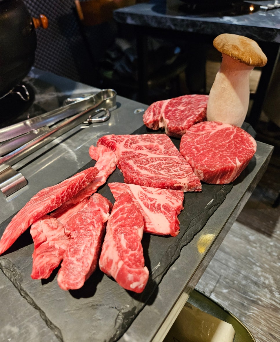 육식예찬 이미지
