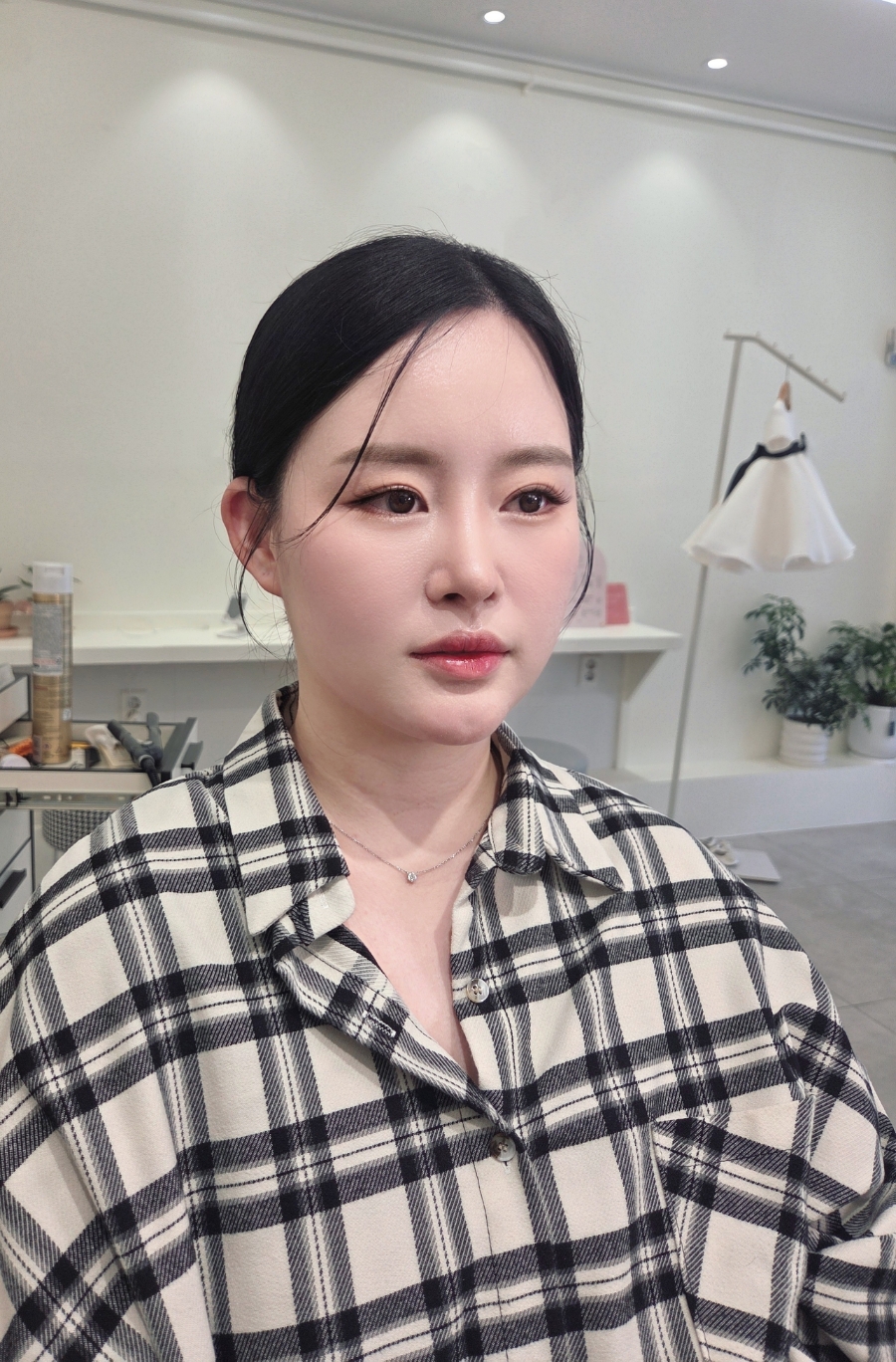 로하메이크업 이미지