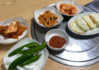 청년감자탕순대국 상무점 이미지