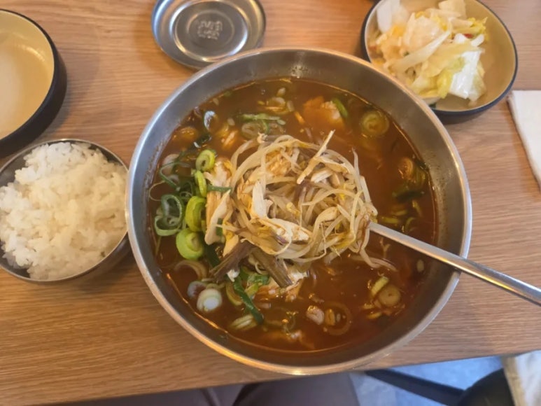 오늘은 어떤 닭 이미지
