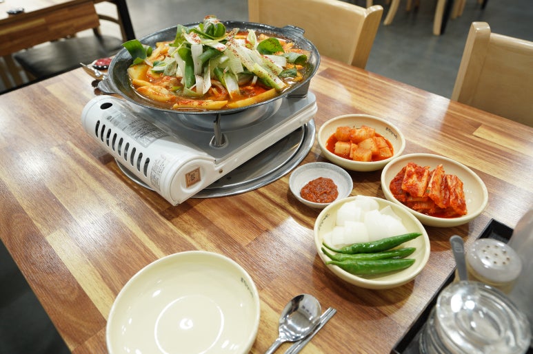 토정삼계탕 이미지